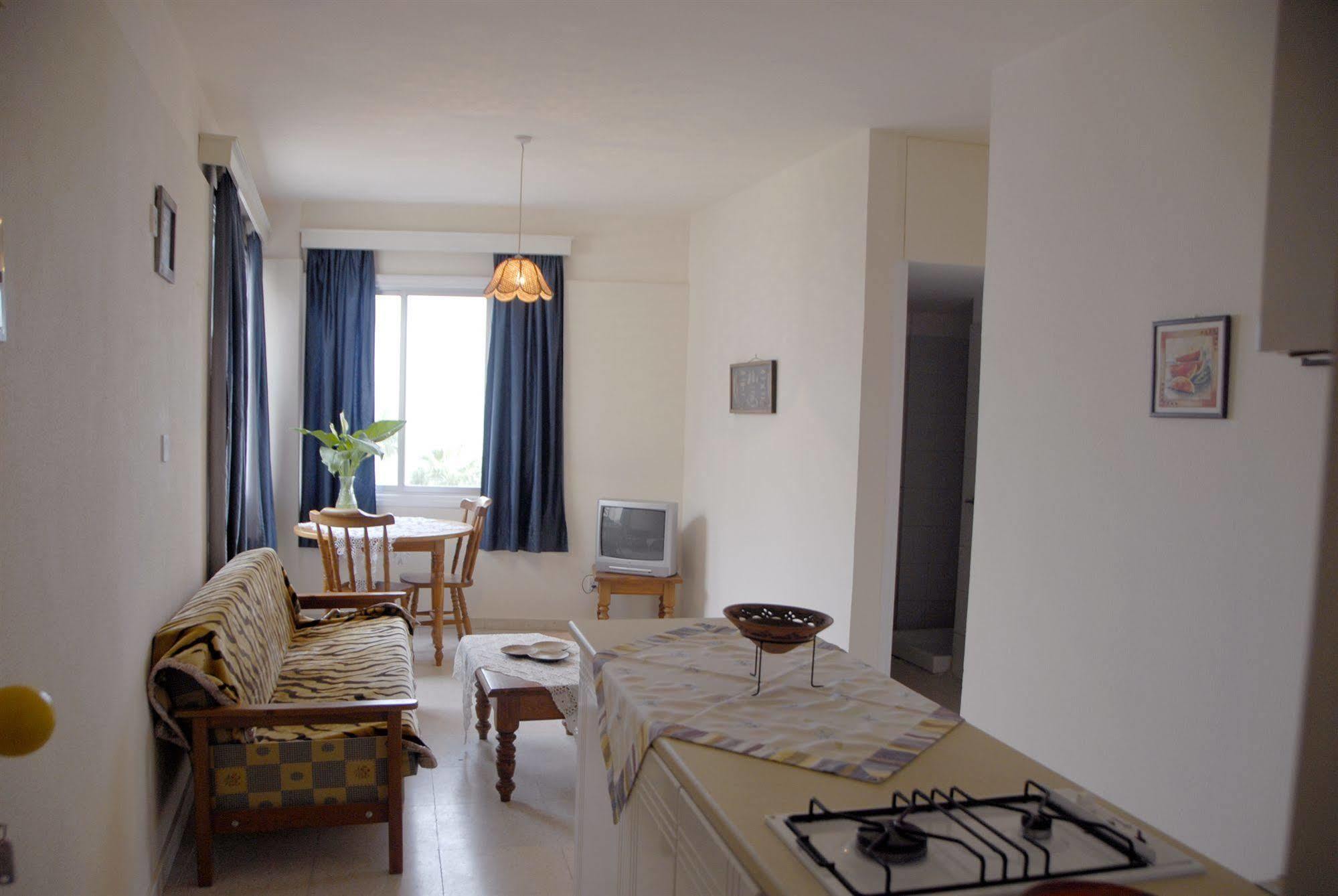 Palm Sea Beach Hotel Apartments Larnaca Luaran gambar